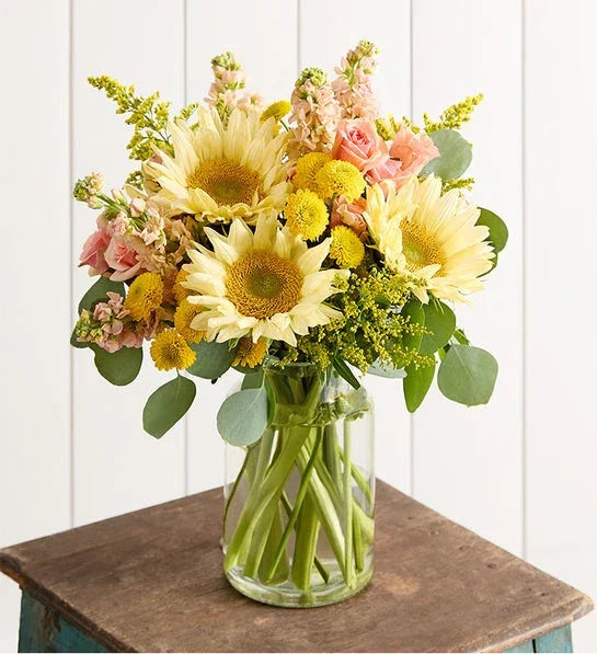 NYC’s Sunflower Radiance Bouquet