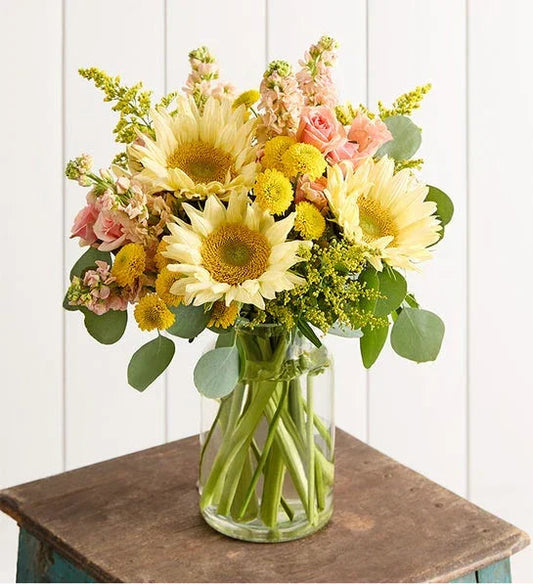 NYC’s Sunflower Radiance Bouquet
